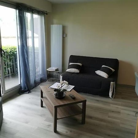 Le Bonheur Au Vert Feuillage Honfleur Exterior foto
