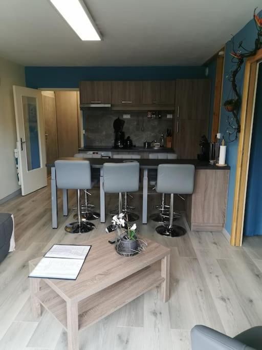 Le Bonheur Au Vert Feuillage Honfleur Exterior foto